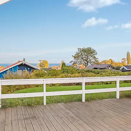Dom wakacyjny 3 Bedroom Awesome In Sjolund *